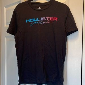 Hollister NWOT men’s black short sleeve shirt.